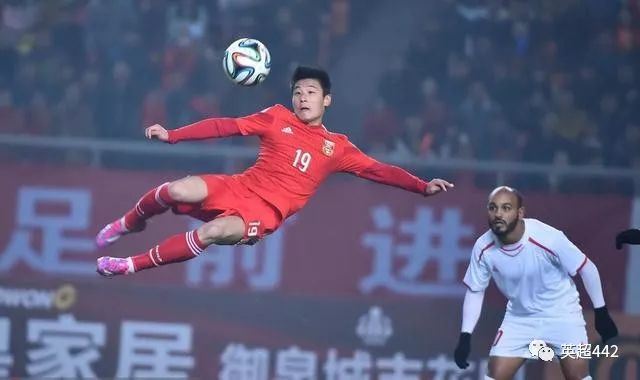  佛罗伦萨队长离队风波，意大利国脚转投英超  